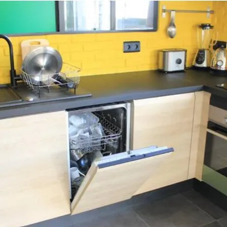Apartamento Terrasse Avec Vue, Proche Bercy-paris, 3 Pieces Spacieux Et Confort